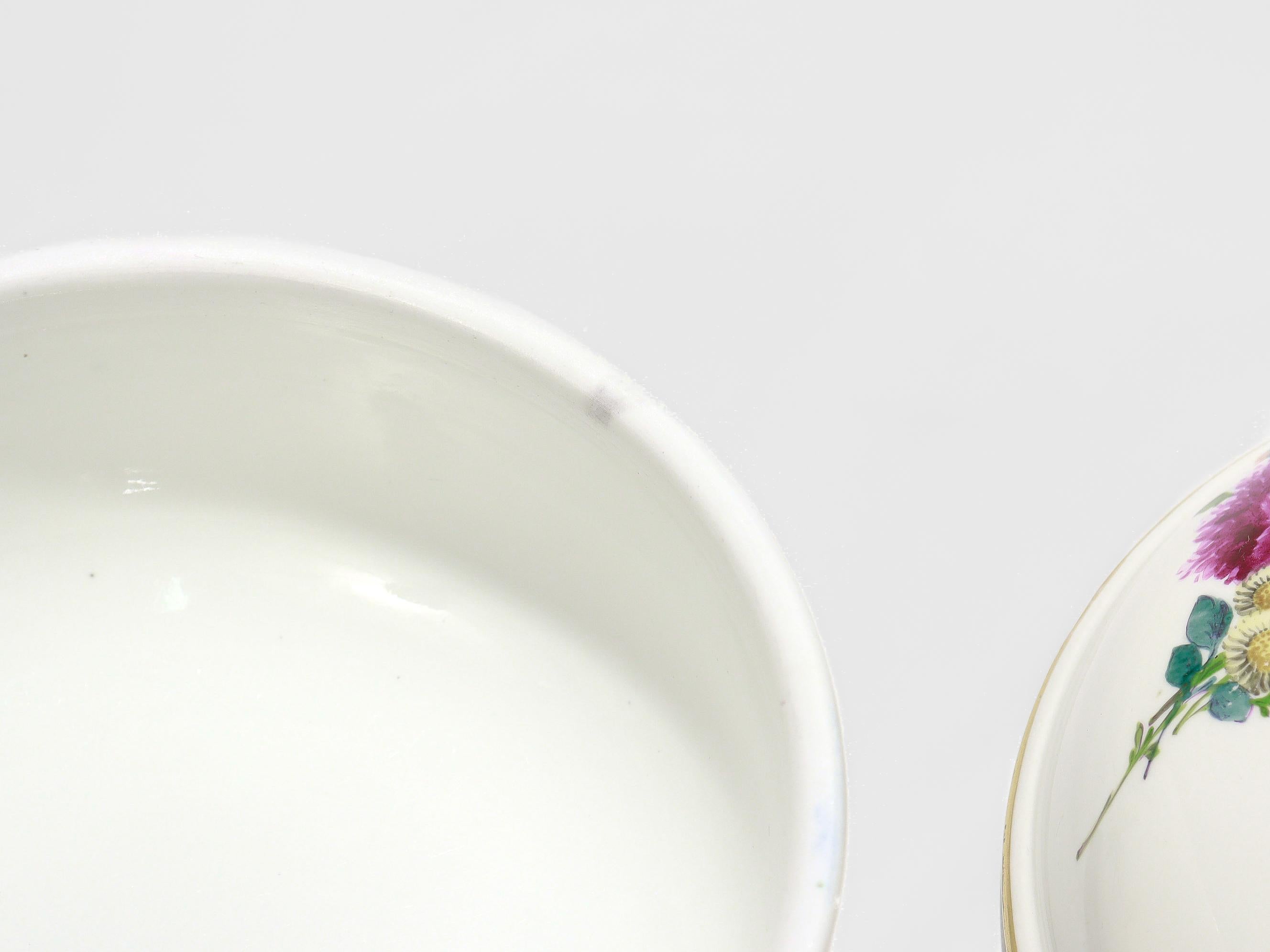 Antiguo Bordeleau Floral de Porcelana de Meissen de la Época Marcolini o Jarro de Cámara en venta 7