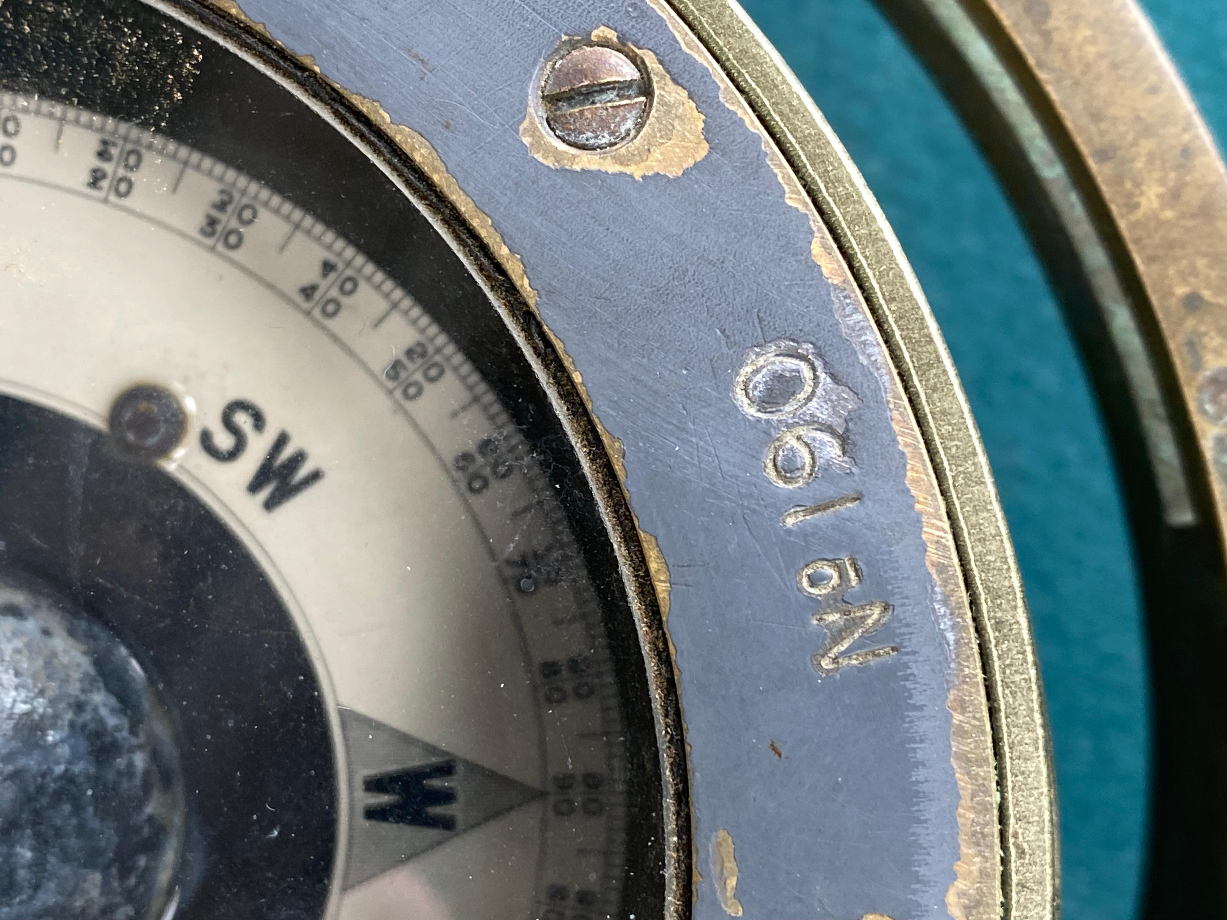 Laiton Ancienne boussole marine en vente