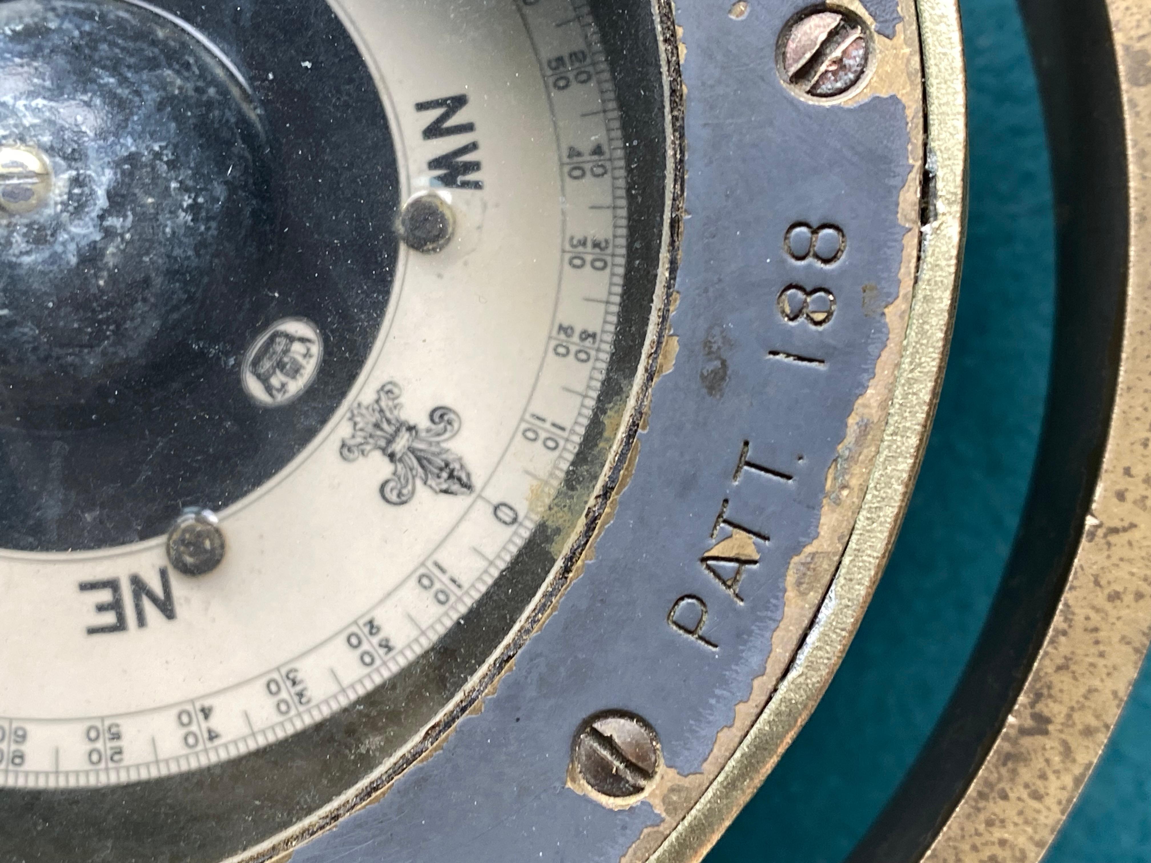 Ancienne boussole marine en vente 1