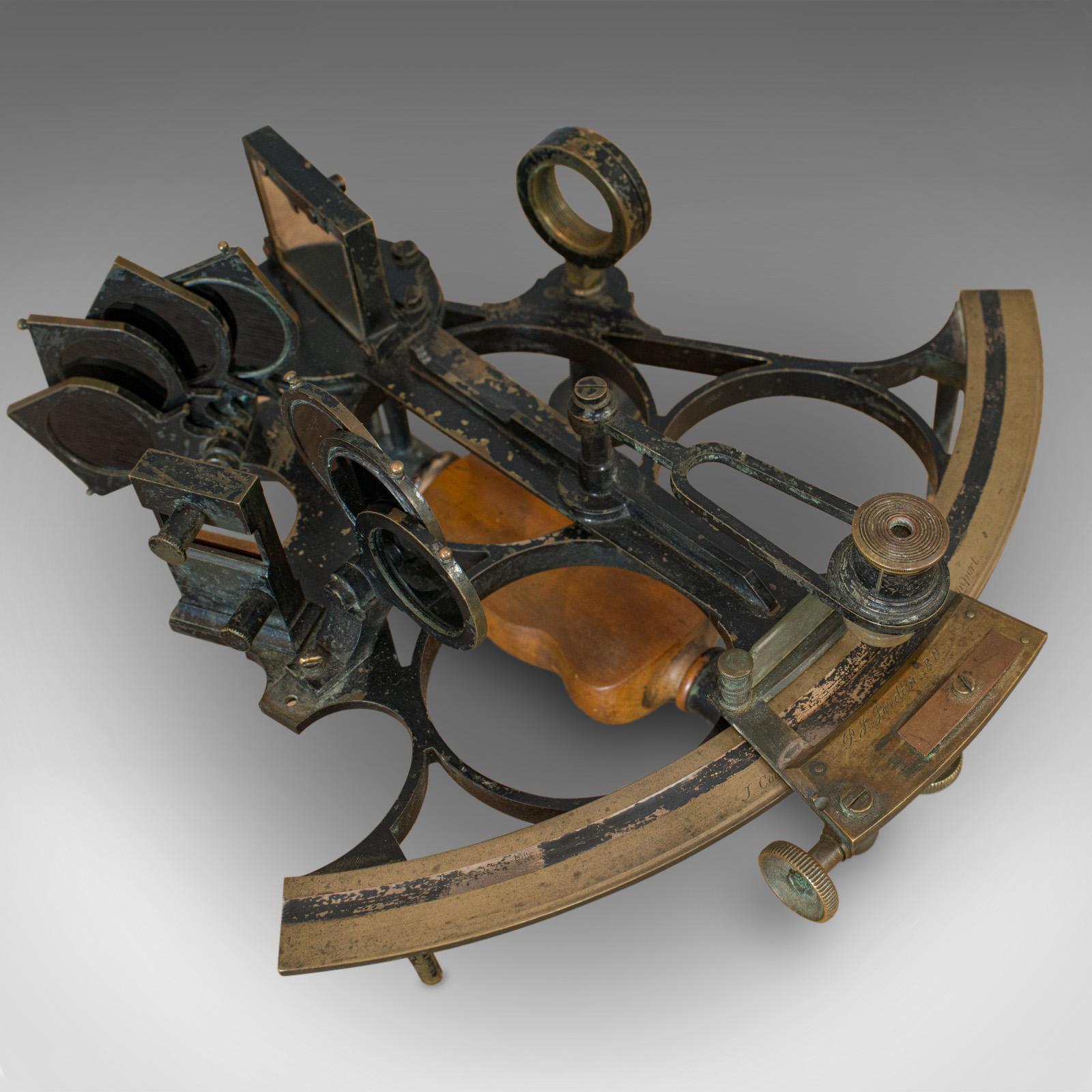 Maritime Sextant, Brass, Admiralty, Naval, Instrument, Victorian, circa 1900 In Good Condition In Hele, Devon, GB