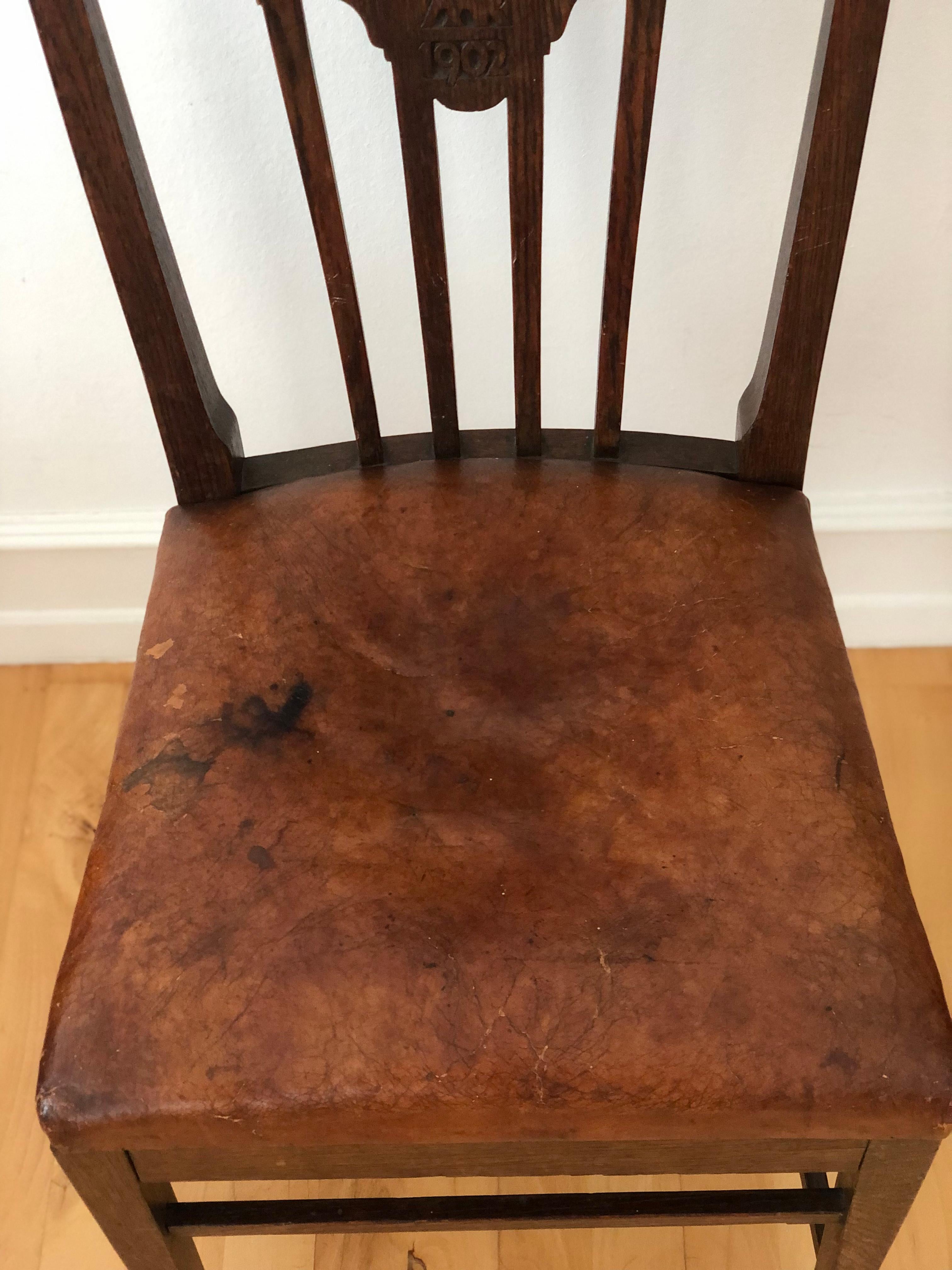 Chaise de salle à manger ancienne marquée Copenhague Danemark 1902 en vente 2