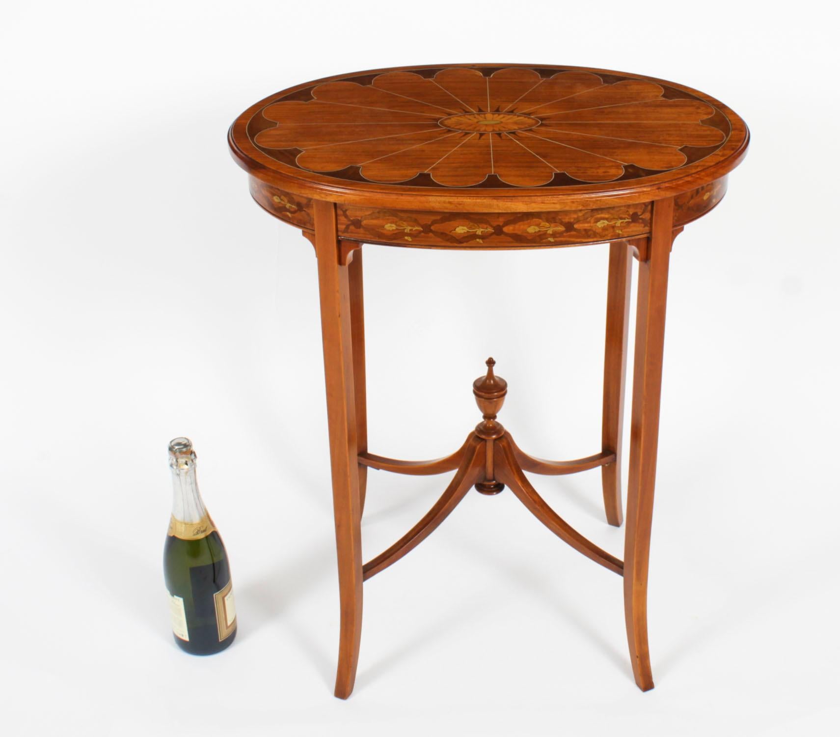 Antique Marquetry Inlaid Oval Satin wood Occasional Table 19th Century 8