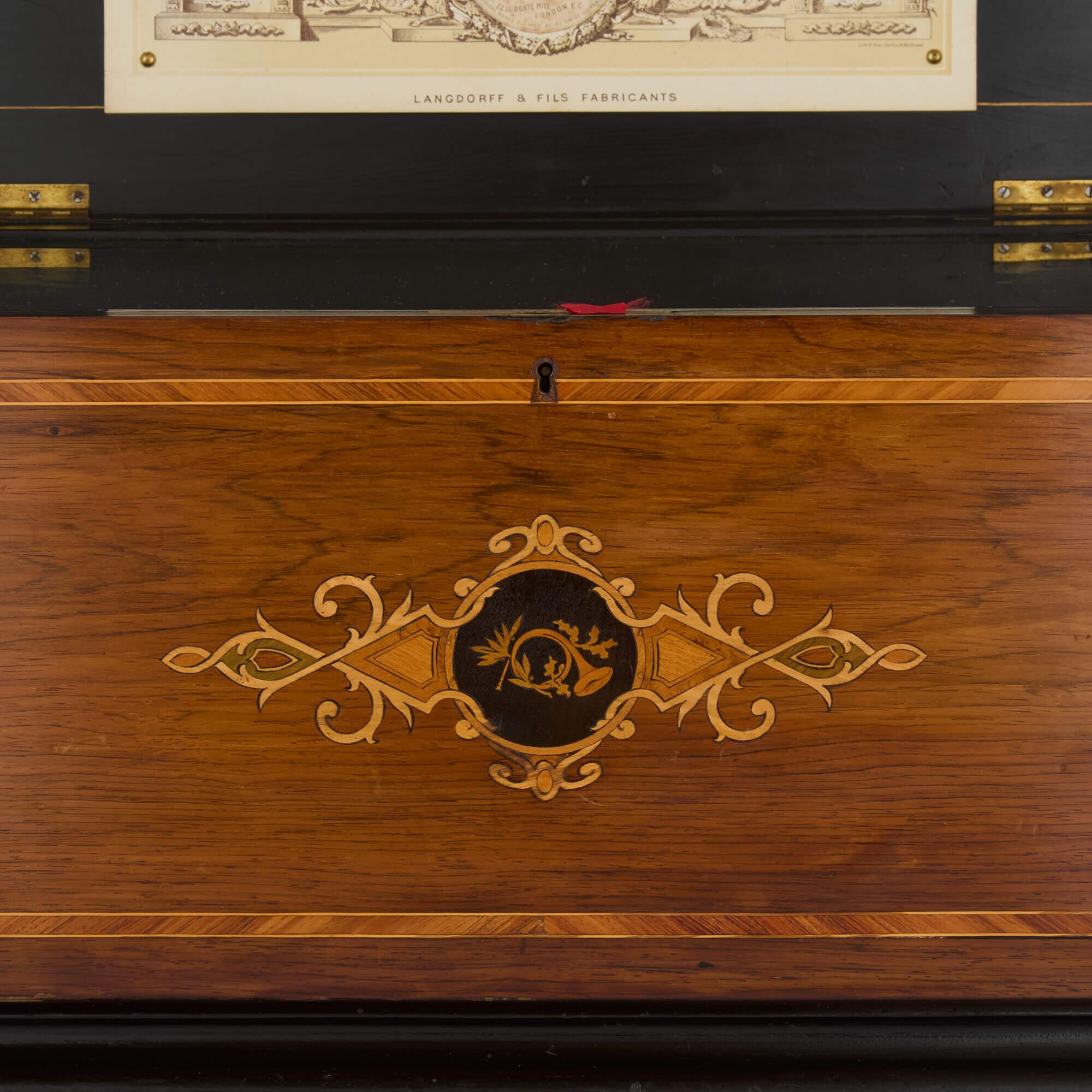 Boîte à musique ancienne en marqueterie de bois de Langdorff & Fils Bon état - En vente à London, GB