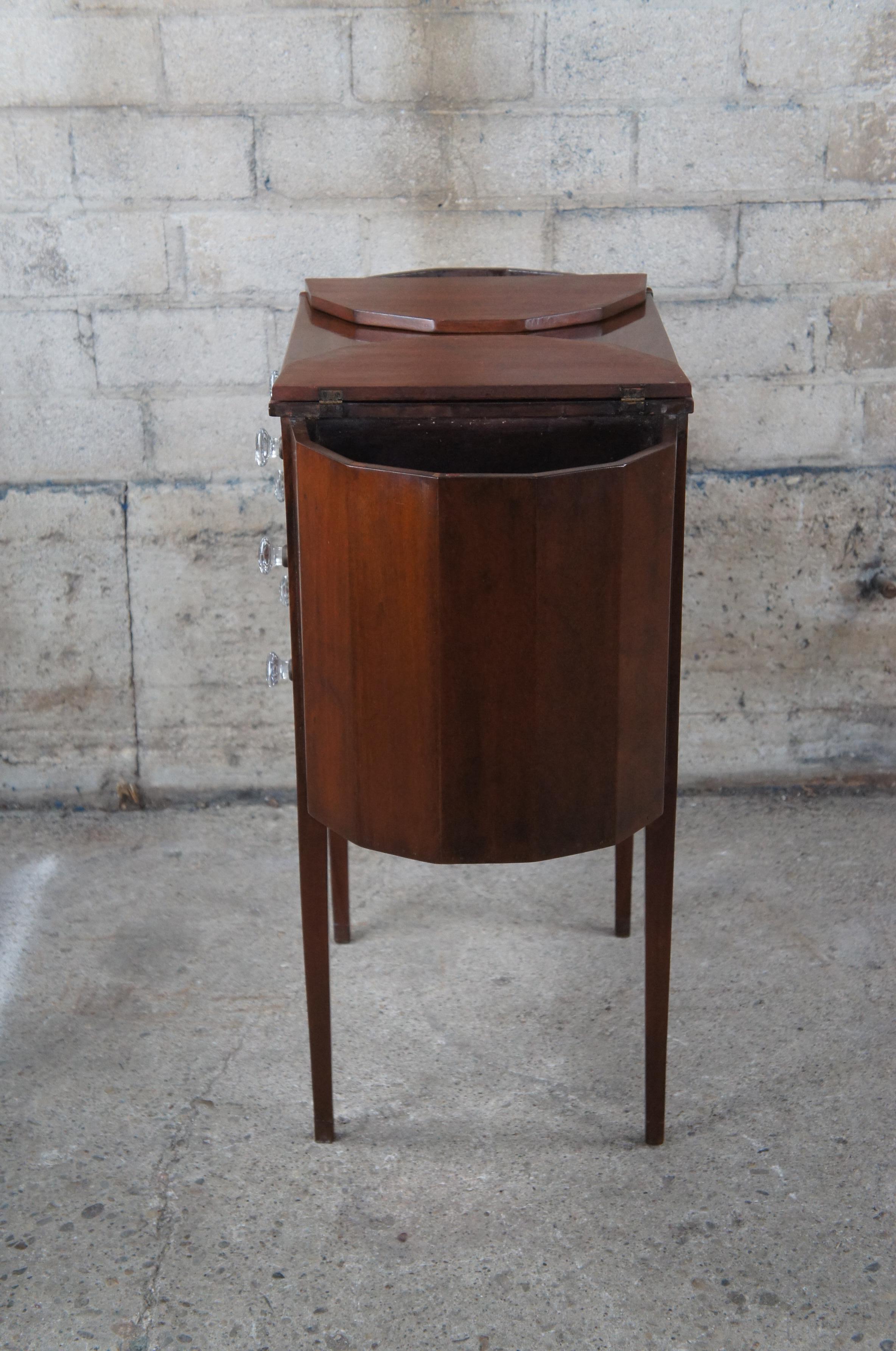 Ancienne Martha Washington Mahogany Spool Sewing Cabinet Chest Side Table Stand en vente 6