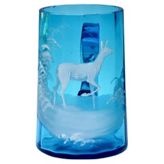 Antique tasse Mary Gregory en verre bleu émaillé à la main avec cerf et paysage