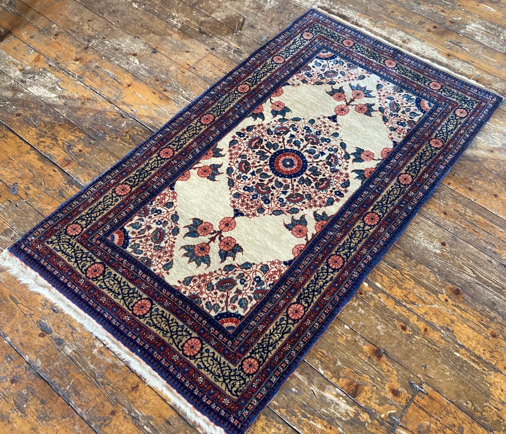 Early 20th Century Antique Mashad Rug 1.34m X 0.79m For Sale