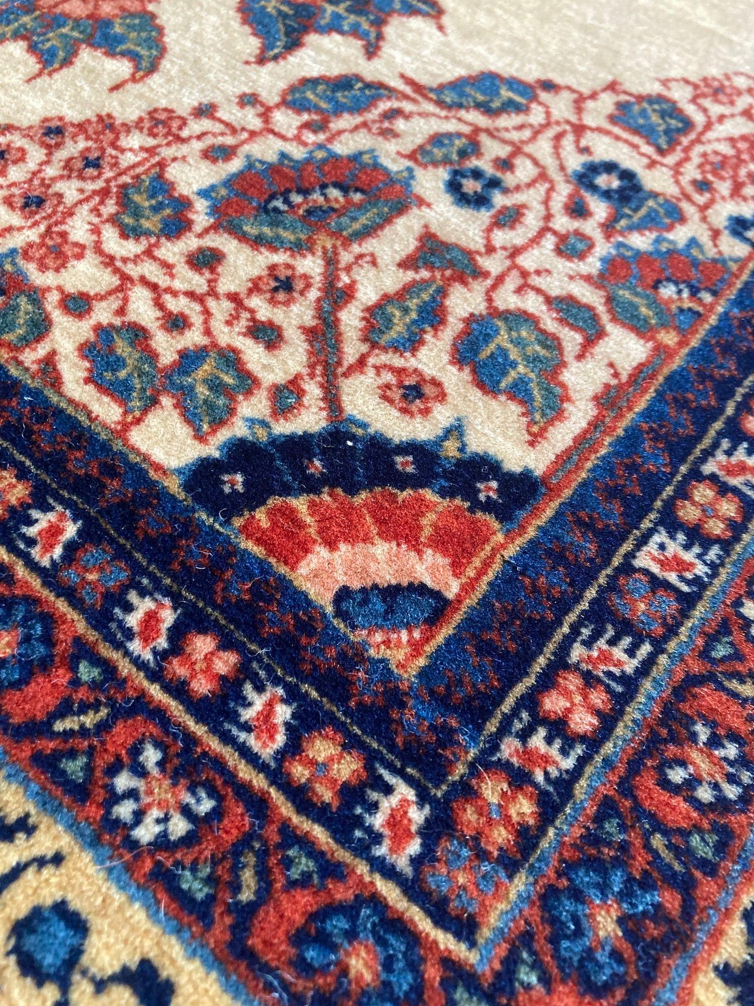 Antique Mashad Rug 1.34m X 0.79m For Sale 3