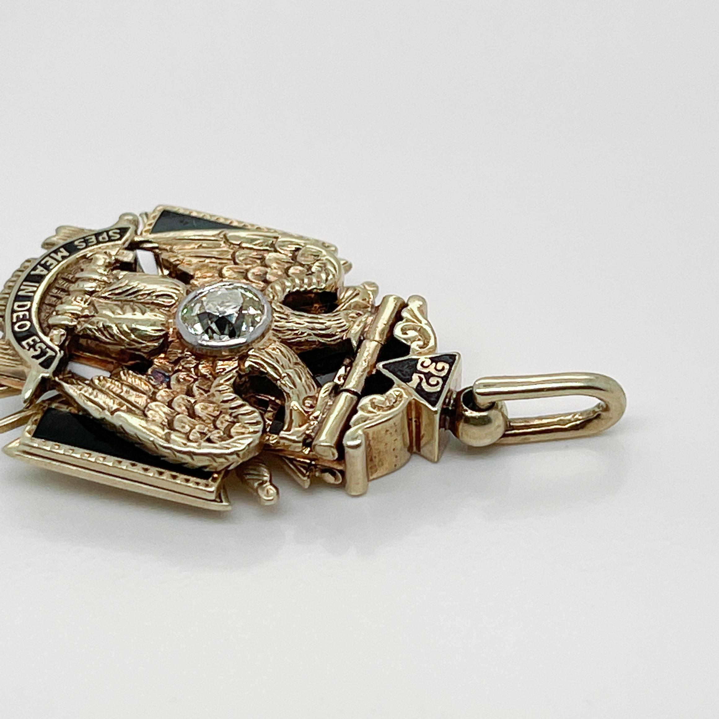 Antiker Masonischer 14 Karat Gold-, Diamant- und Emaille-Anhänger 13