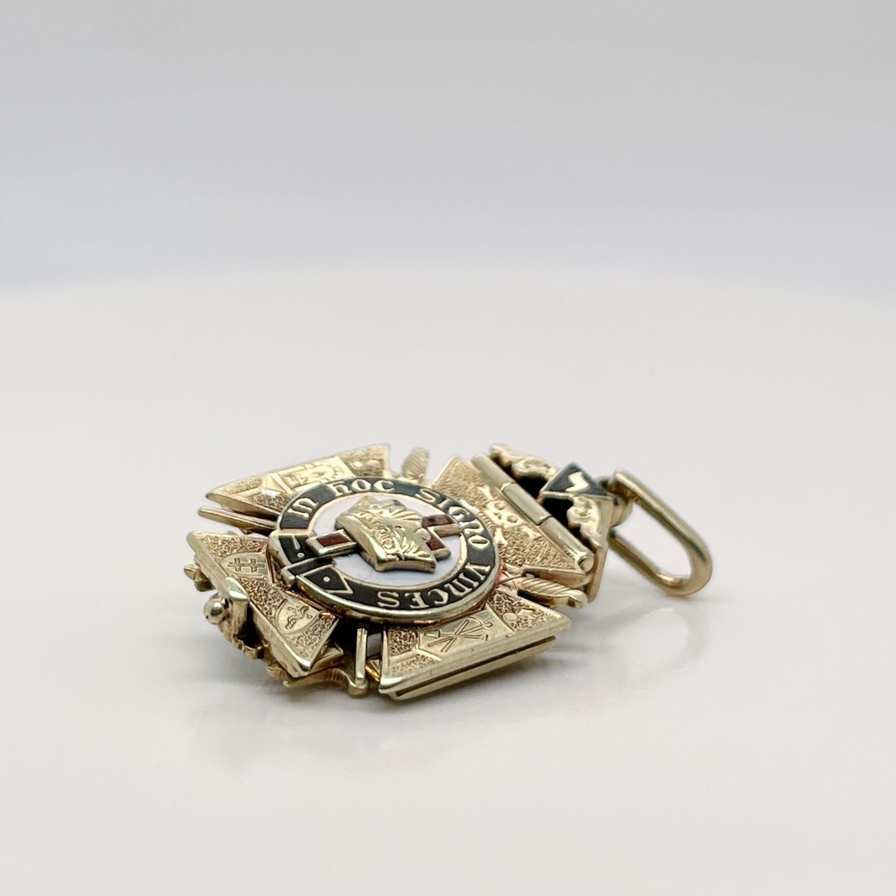 Antiker Masonischer 14 Karat Gold-, Diamant- und Emaille-Anhänger (Moderne)