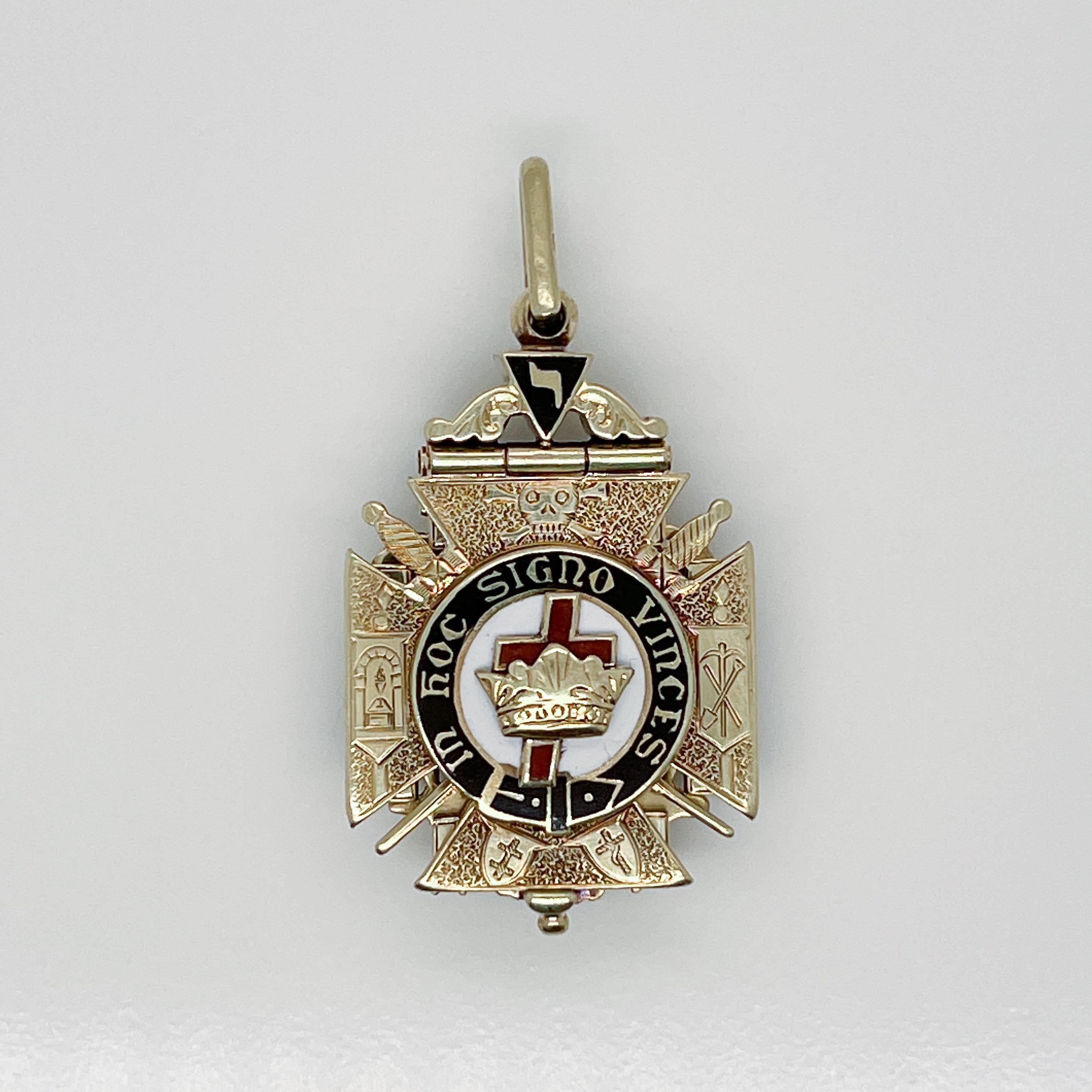 14k gold masonic pendant