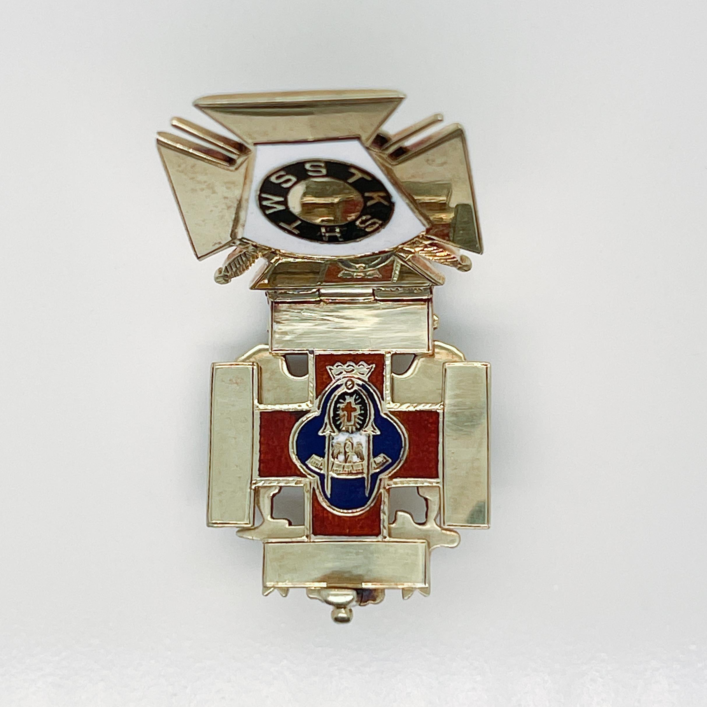 Antique Masonic 14 Karat Gold, Diamond, & Enamel Pendant In Good Condition In Philadelphia, PA