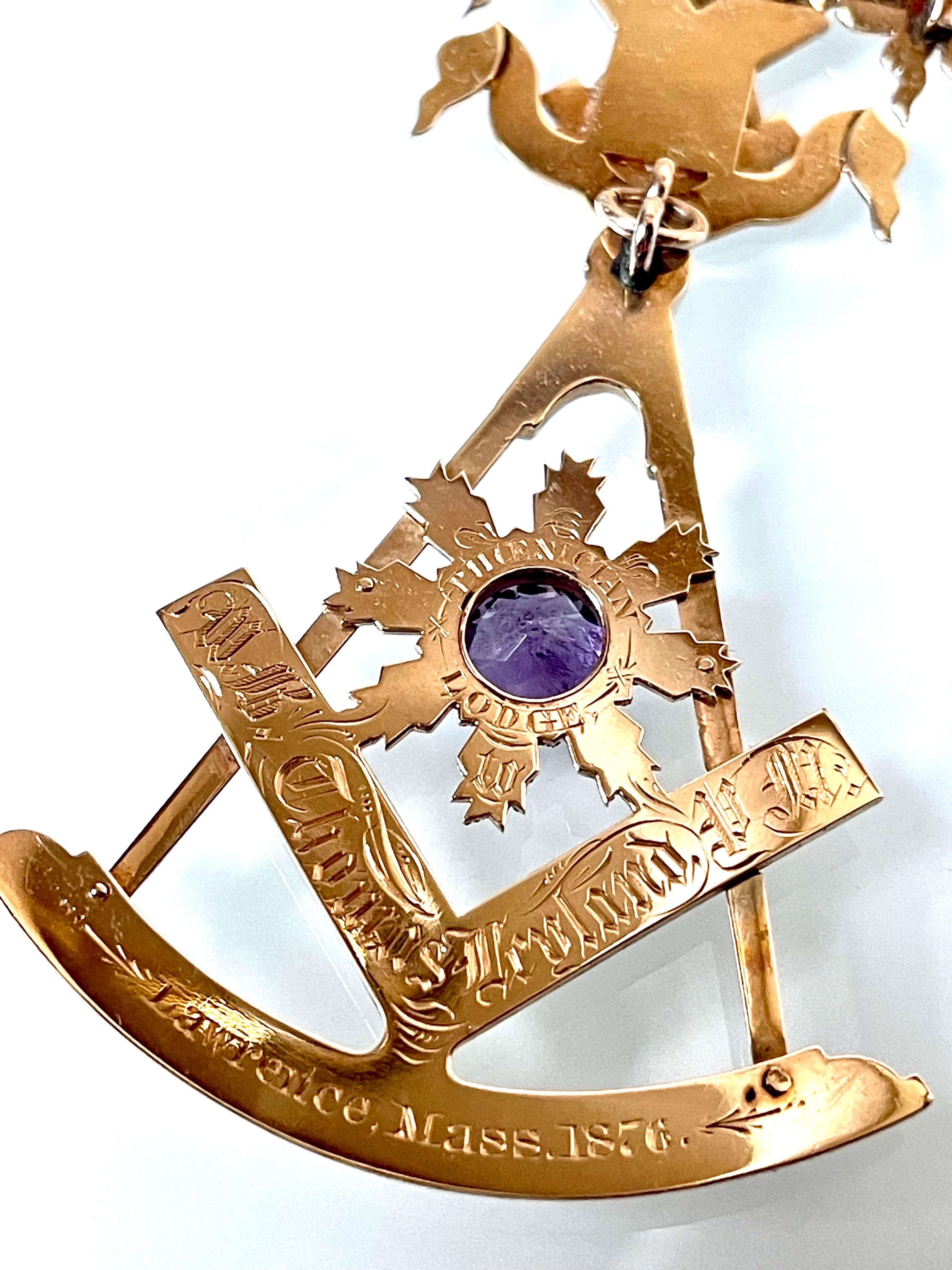 Ancienne médaille de la franc-maçonnerie maçonnique en or 14 carats, améthyste et émail, C 1876               Bon état - En vente à Firenze, IT