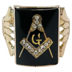 Retro Masonic Yellow Gold Diamond Onyx Ring