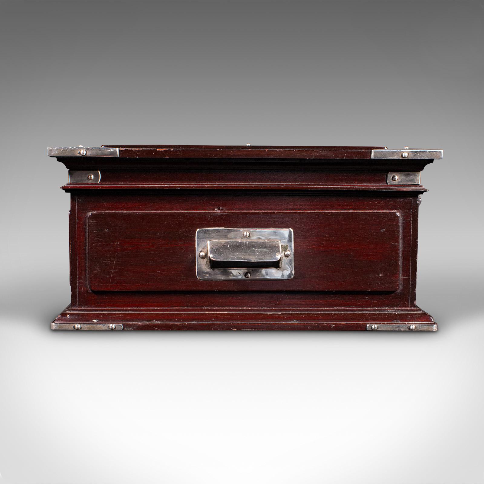 Antigua caja de jubilación de maestro artesano, inglesa, caja de recuerdos, victoriana Británico en venta