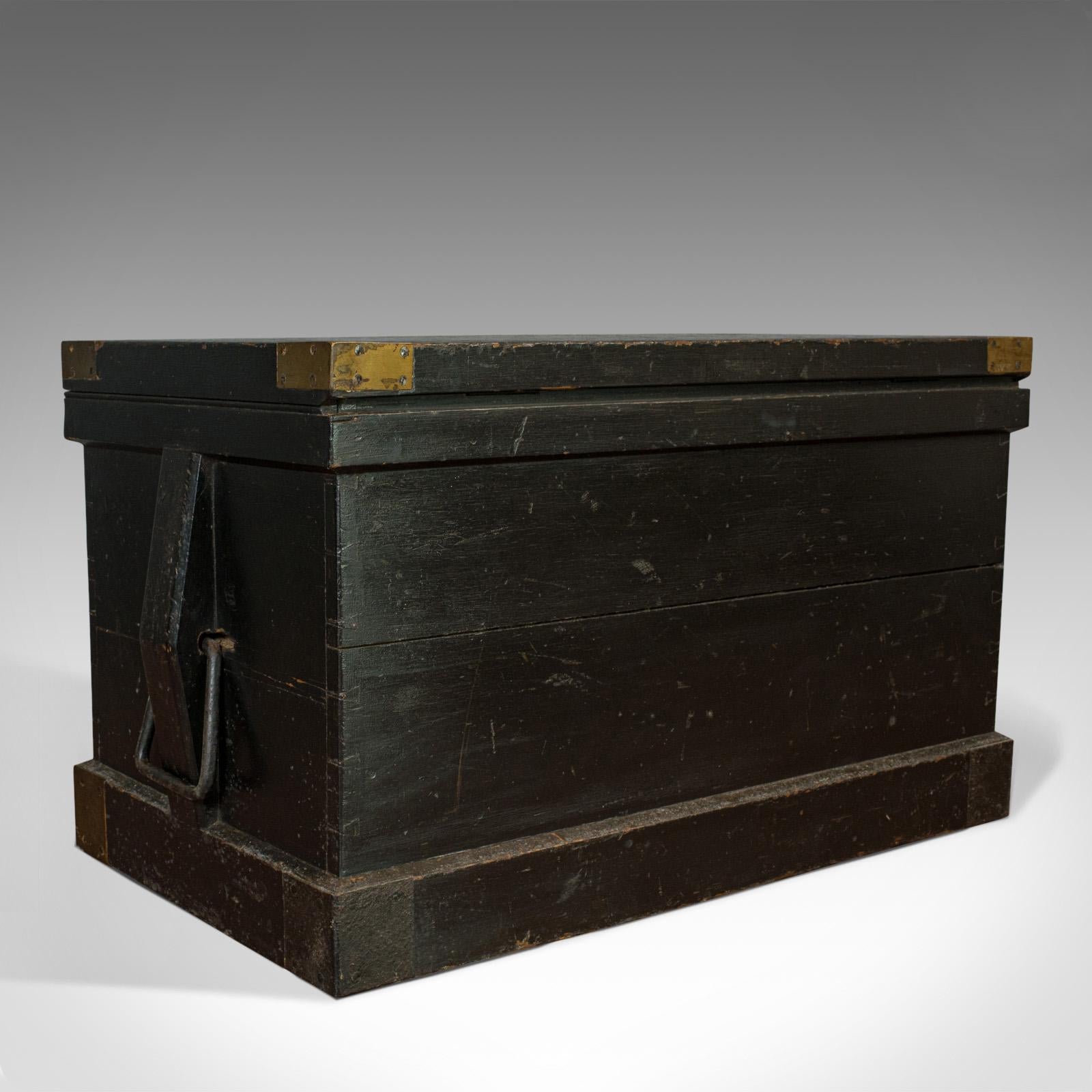 Antique Master Shipwright's Chest, English, Mahogany, Tool Trunk, Victorian In Good Condition For Sale In Hele, Devon, GB