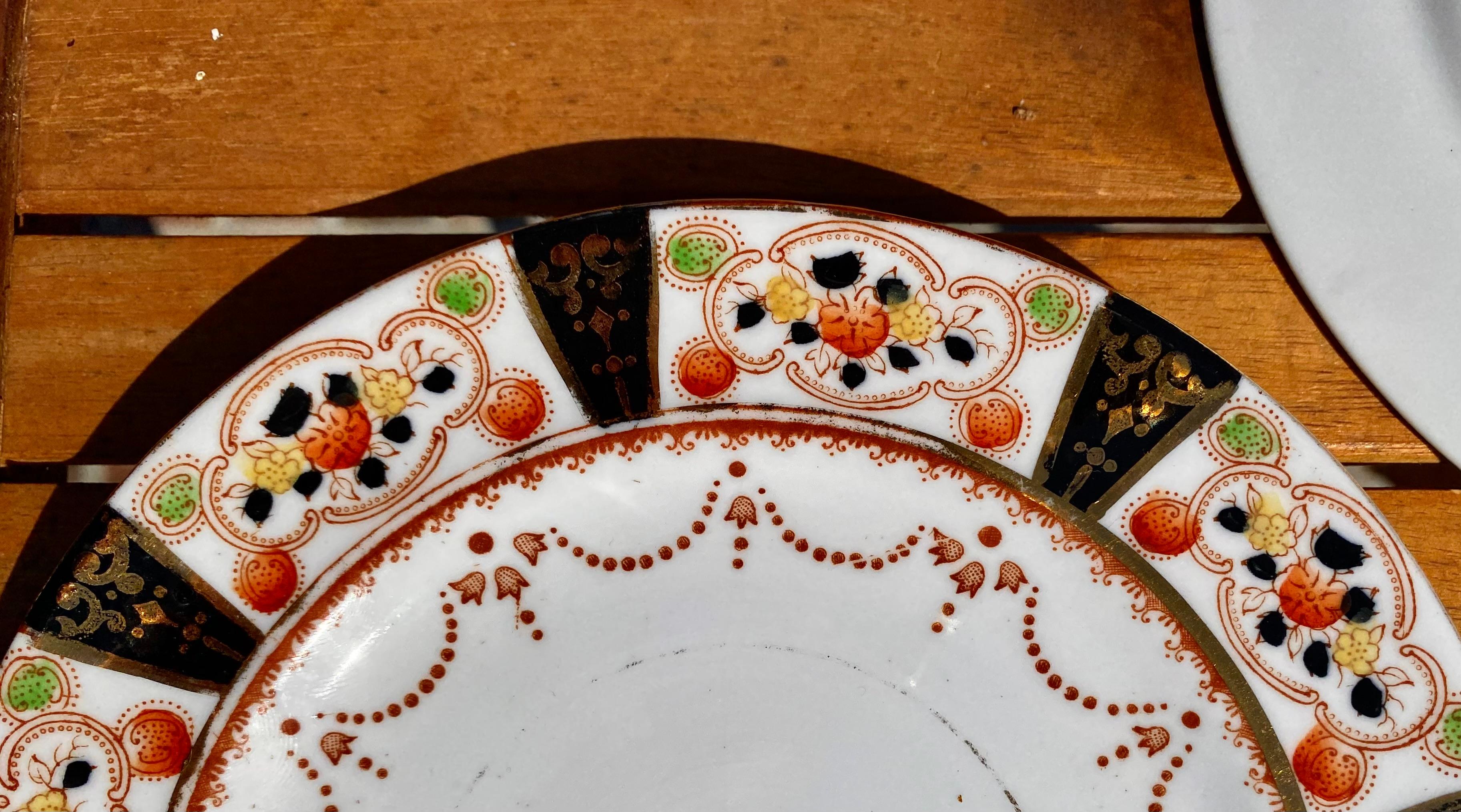 Antique Mayer & Sherratt (Trade Name Melba China )  In Good Condition For Sale In New Orleans, LA