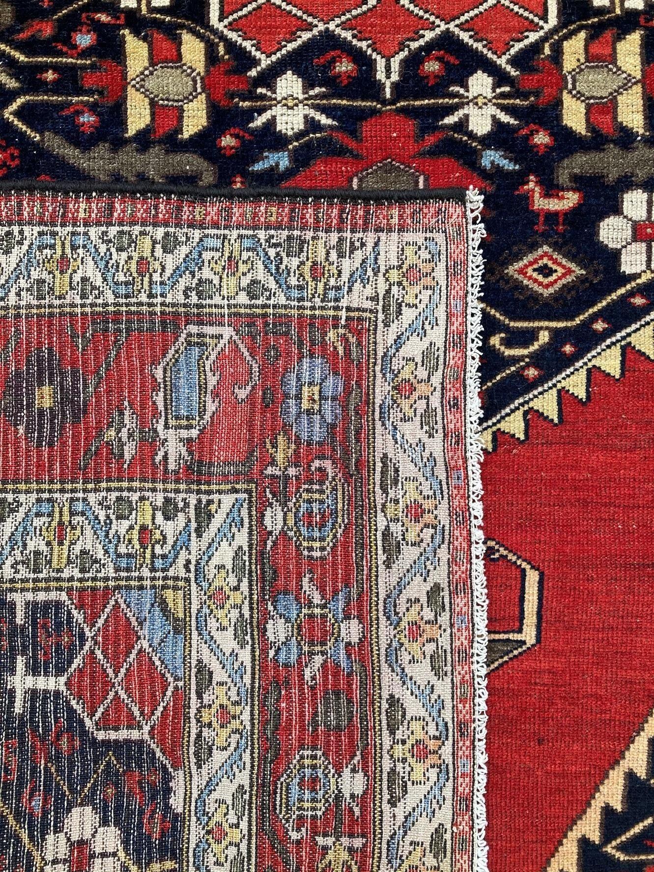 Antiker Mazlagan-Teppich 1,87m x 1,41m im Angebot 13