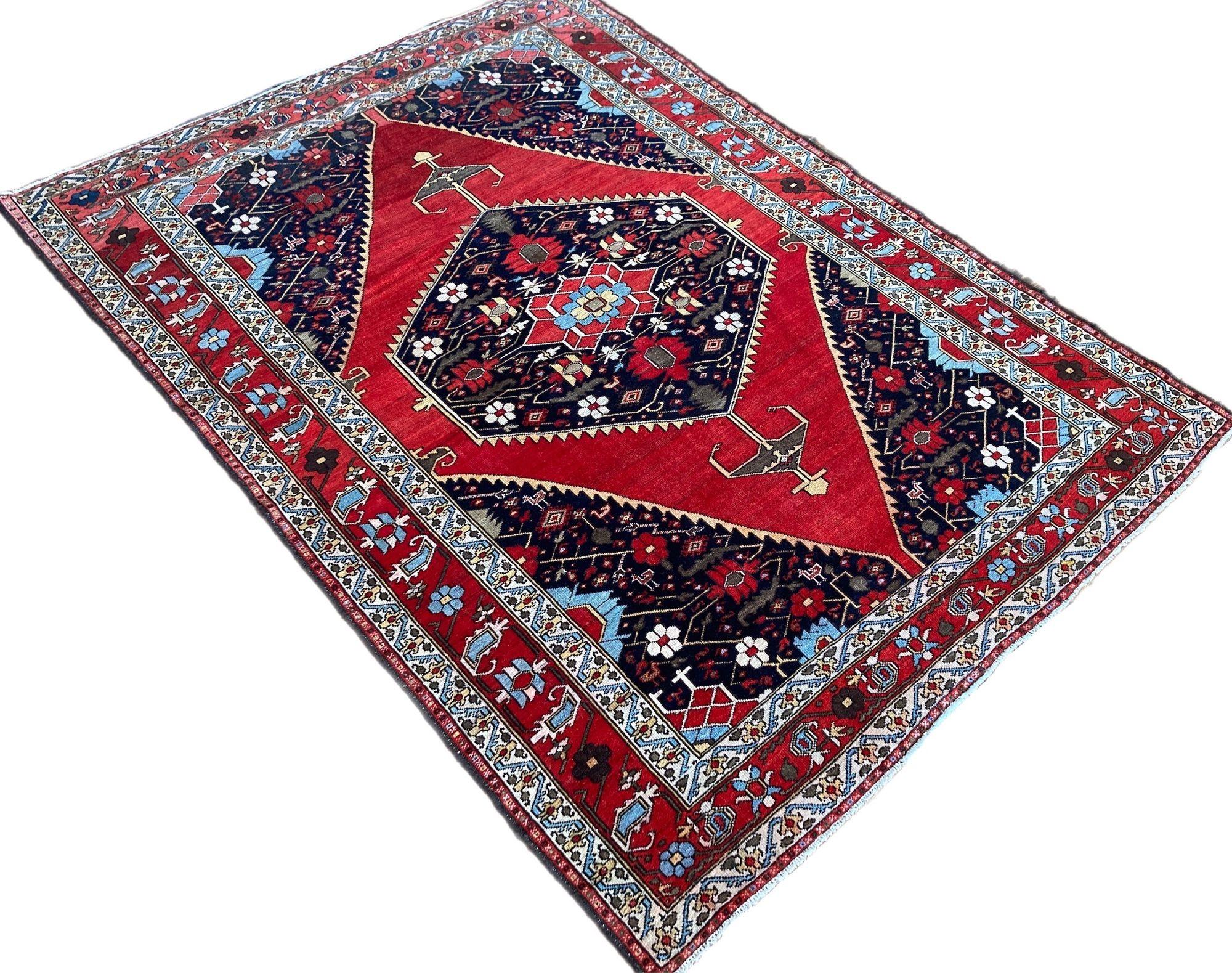 Antique Mazlagan Rug 1.87m x 1.41m In Good Condition For Sale In St. Albans, GB