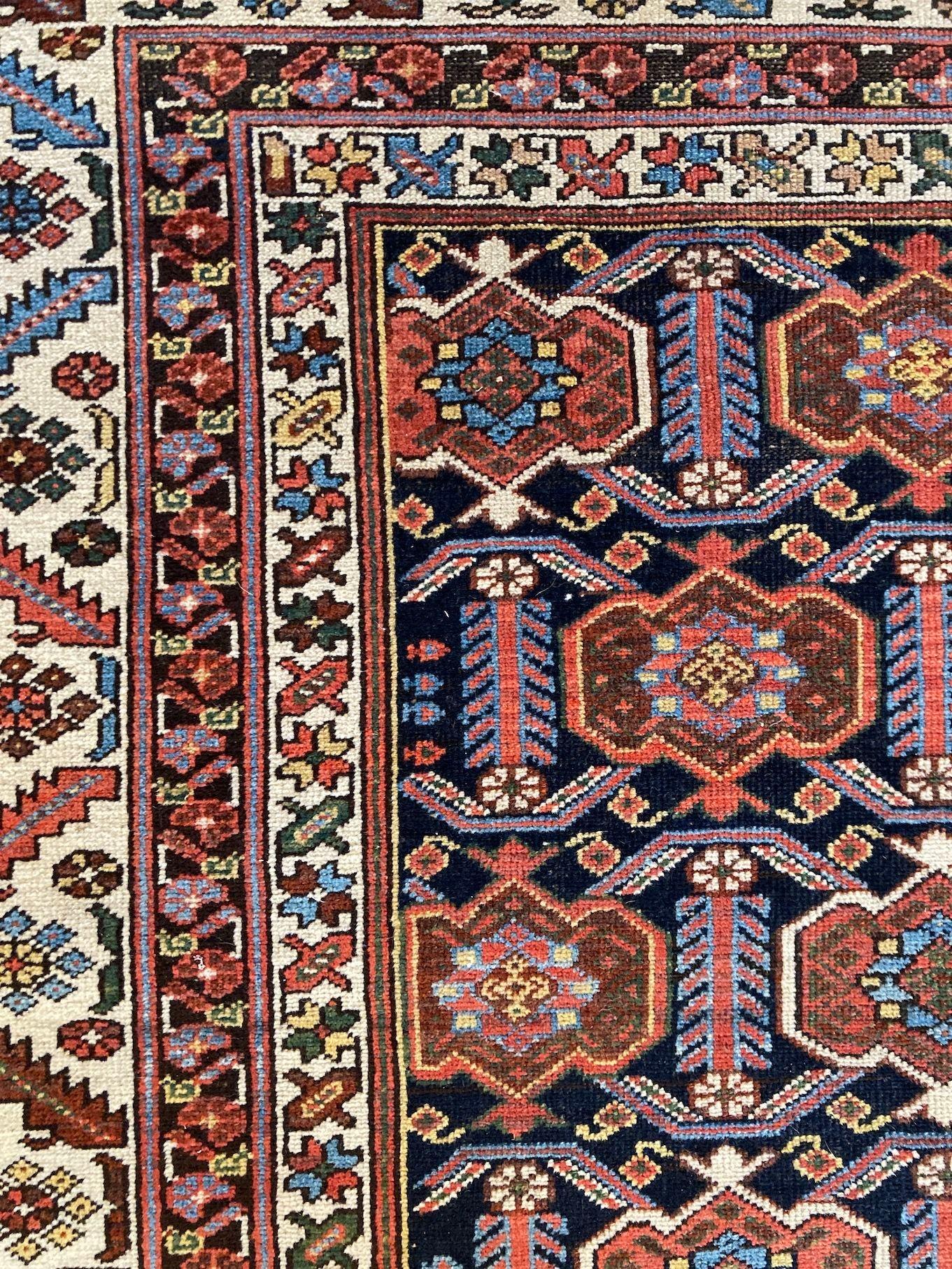 Antiker Mazlagan-Teppich im Angebot 5