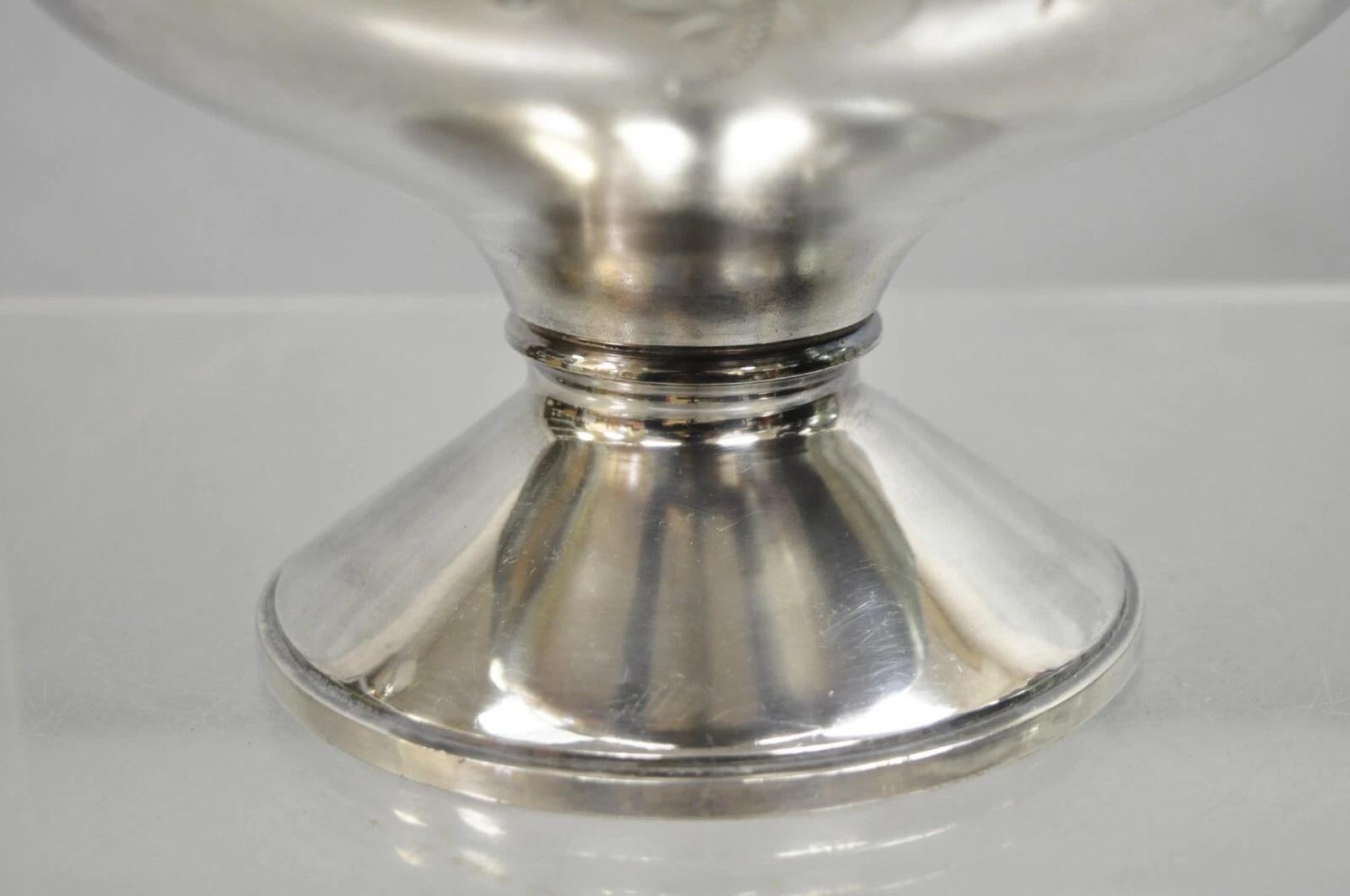 Antigua sopera Mead & Robbins Victorian Silver Plated Floral Repousse Fancy Soup Tureen en venta 4