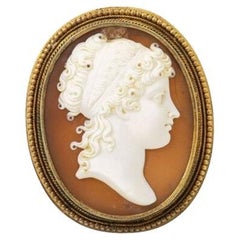Antico Medaglione Rimorchio / Spilla con Cozza Came