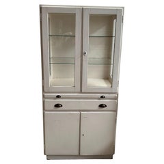 Cabinet de médecine antique