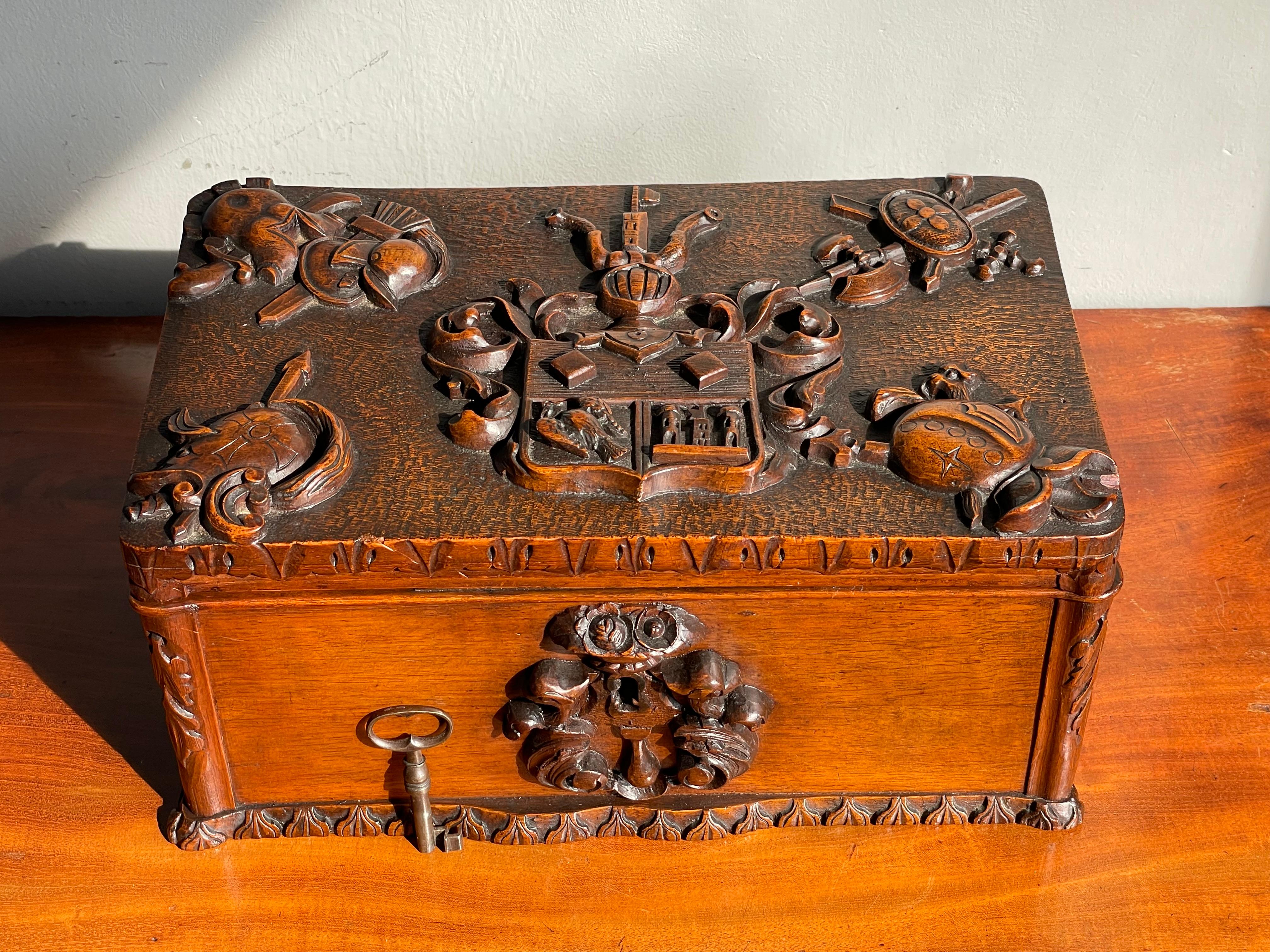Antique Medieval Style Carved Nutwood Box w. Heraldic Coat of Arms Knight Armour For Sale 13