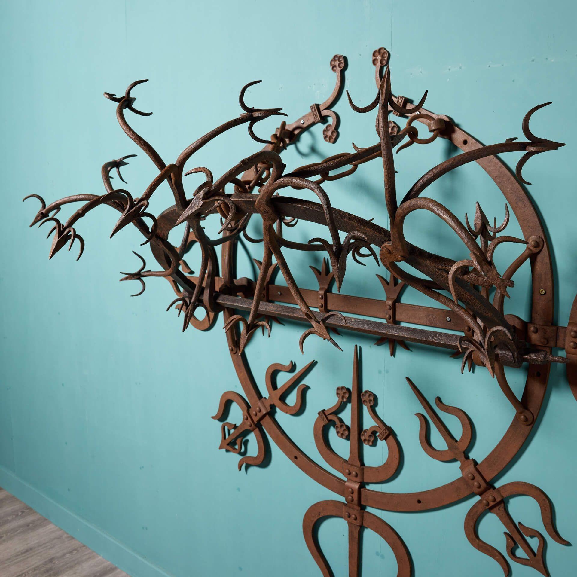 Antique Medieval Style Wrought Iron Gate Guard In Fair Condition For Sale In Wormelow, Herefordshire