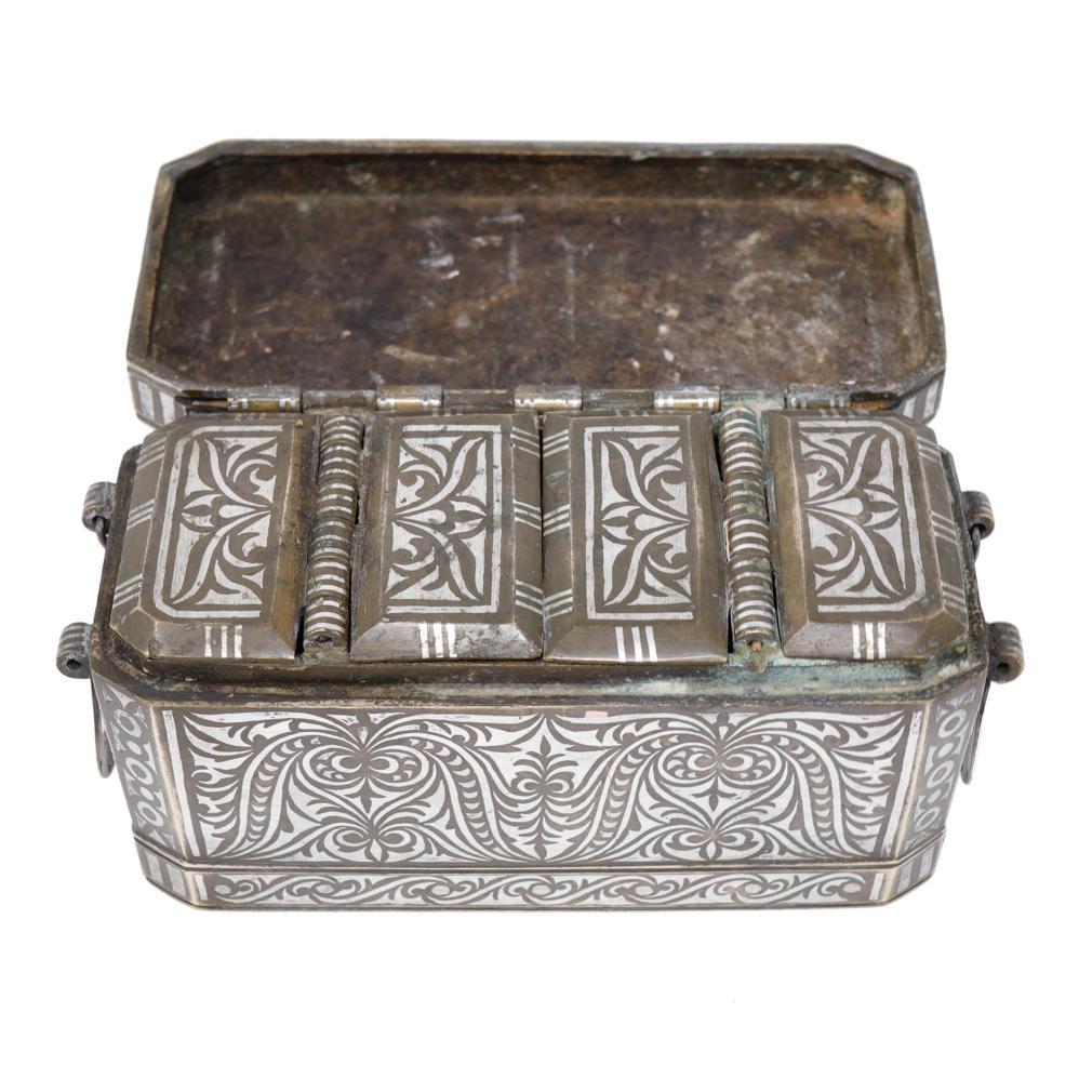 Antique Medium Maranao Betel Nut Box, Southern Philippines (Mindanao) en venta 5
