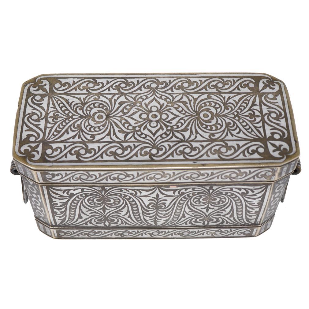 Antique Medium Maranao Betel Nut Box, Southern Philippines (Mindanao) en venta 7
