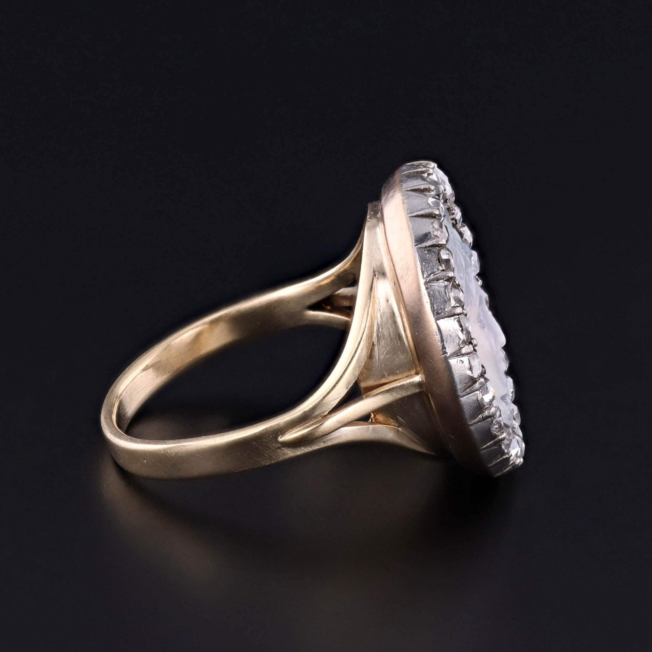 Anillo antiguo de oro de 14k con camafeo de piedra lunar Medusa Corte rosa en venta