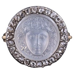Antique Medusa Moonstone Cameo Ring of 14k Gold
