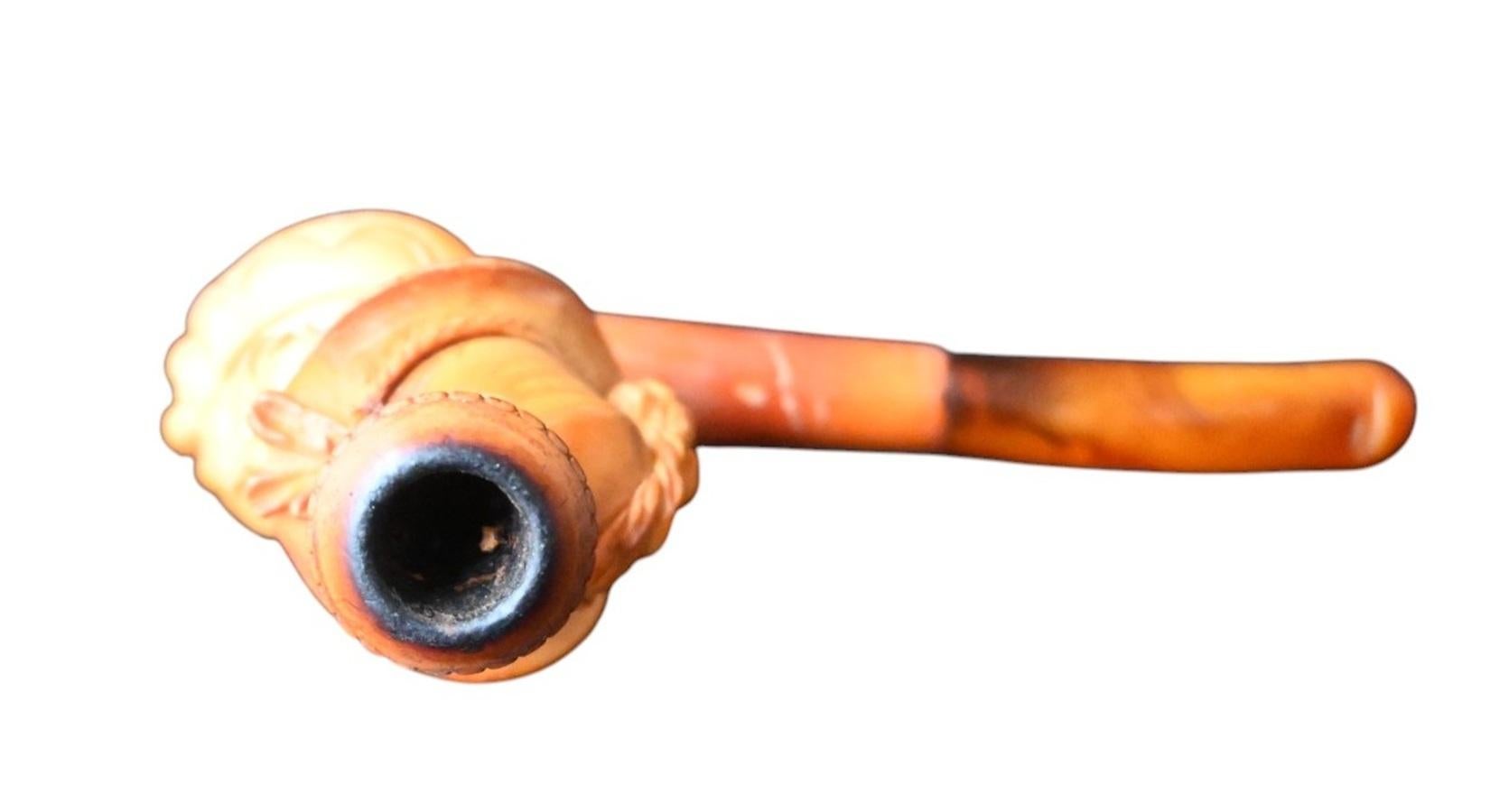 Ancienne pipe en écume de mer et ambre dans son boîtier d'origine, 19ème siècle en vente 2