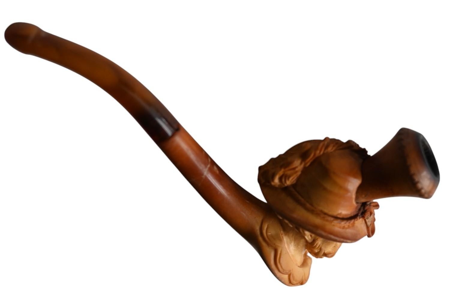 Ancienne pipe en écume de mer et ambre dans son boîtier d'origine, 19ème siècle Bon état - En vente à Bilzen, BE