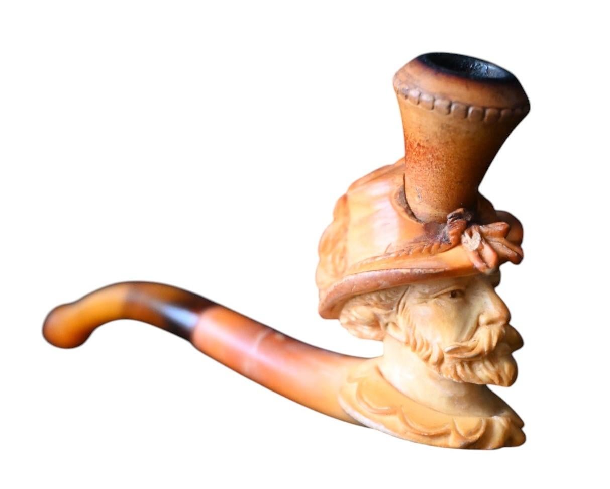 Autre Ancienne pipe en écume de mer et ambre dans son boîtier d'origine, 19ème siècle en vente
