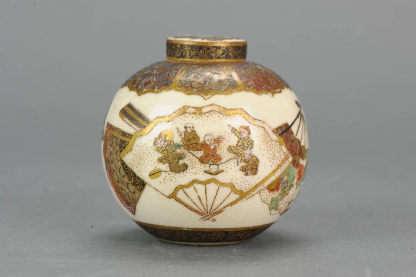 Antique Meiji 19th Century Japanese Satsuma Pot Jar Marked Base For Sale 1