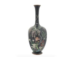 Antico vaso in smalto cloisonne di epoca Meiji con fiori