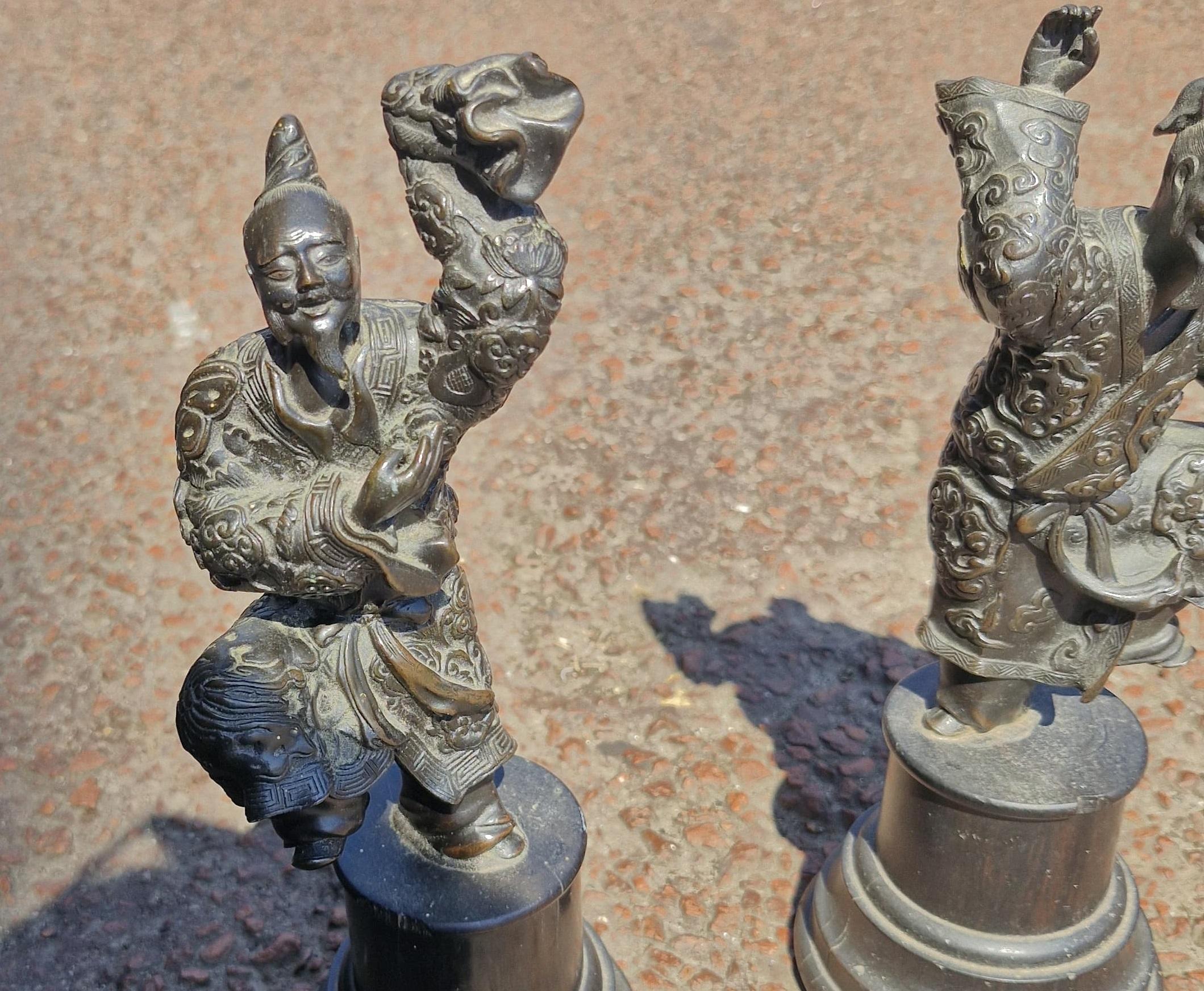 Antique Meiji Japanese Bronze Figures Dancing Man in Chinese Style For Sale 1