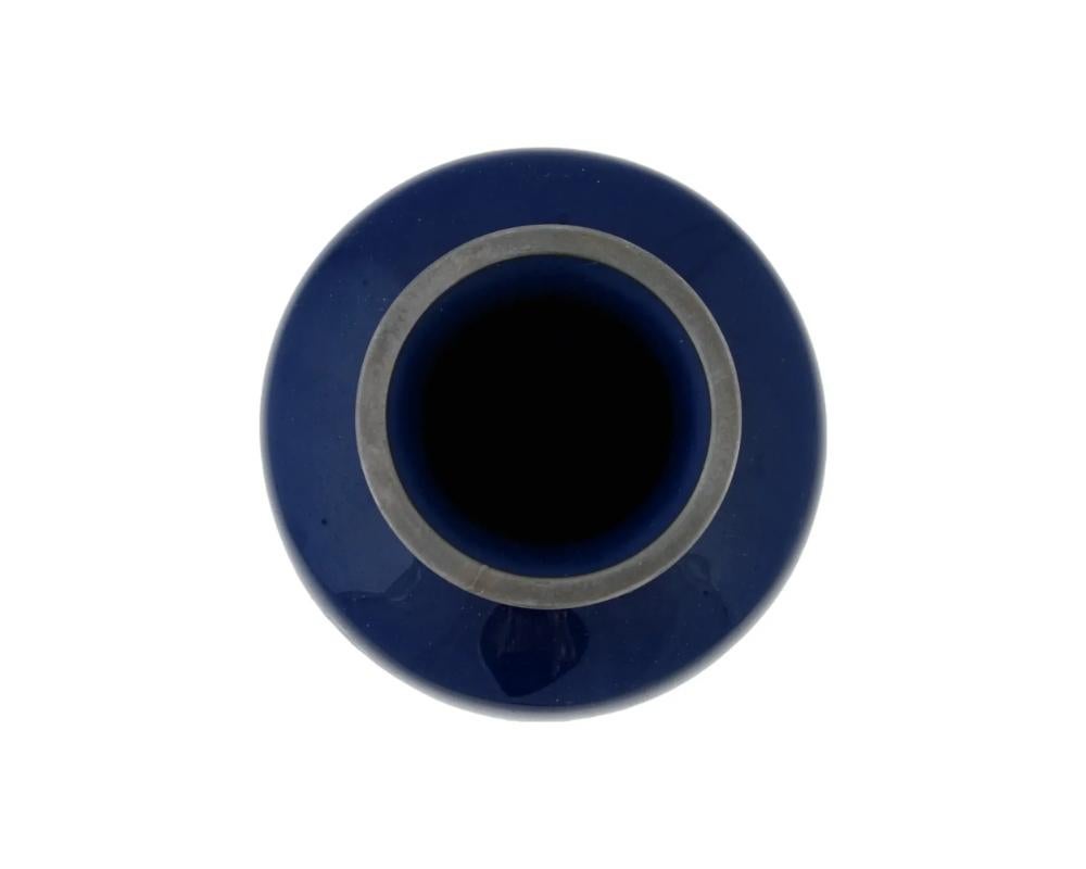 Antico vaso giapponese Meiji in argento con smalto blu Cloisonne e aquila firmato Inaba In condizioni buone in vendita a New York, NY