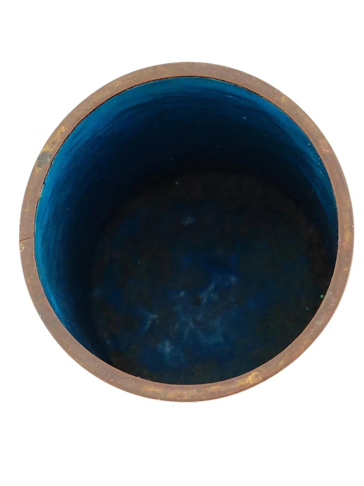 XIX secolo Antico vaso Meiji giapponese in smalto cloisonne blu Uccelli in un albero di glicine Goto in vendita