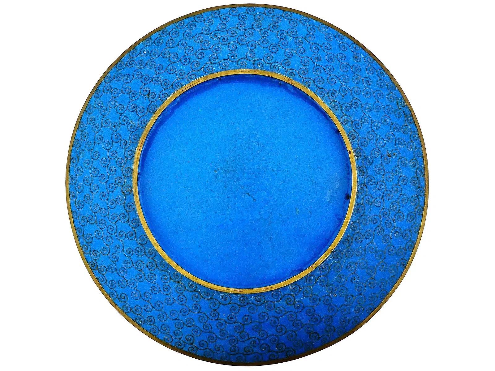 Cloisonné Ancienne assiette japonaise Meiji en émail cloisonné avec éventail, scène de jour et de nuit en vente