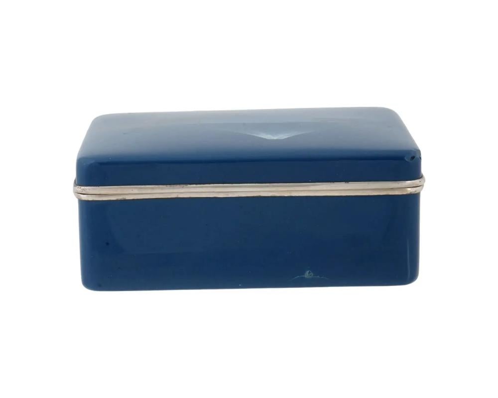 Antique Meiji Japanese Cloisonne Enamel Gold Wire Mount Fuji Box Signed Hayashi In Good Condition In Long Island City, NY