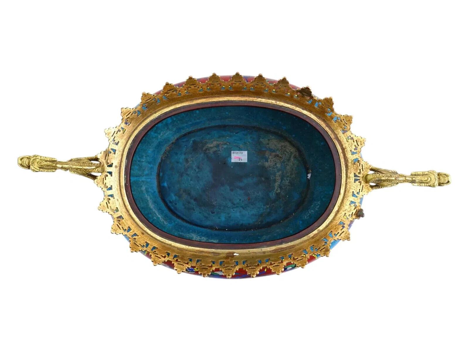 XIX secolo Antico giardino giapponese Meiji in smalto cloisonne con draghi in bronzo in vendita