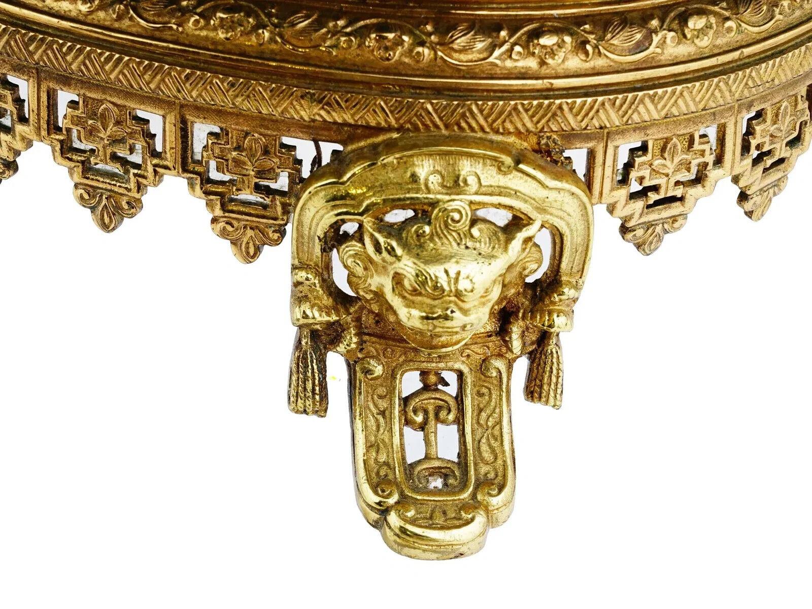 Antico giardino giapponese Meiji in smalto cloisonne con draghi in bronzo in vendita 2