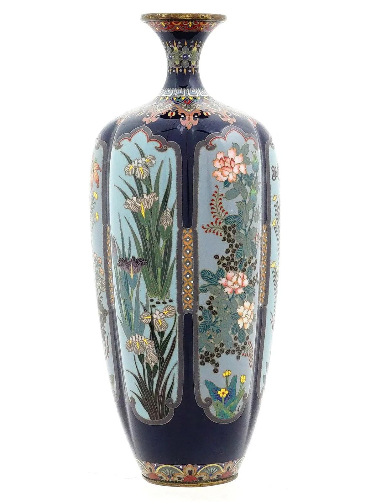 Meiji Vase floral japonais ancien en émail cloisonné à plusieurs panneaux, attribué à OTA en vente