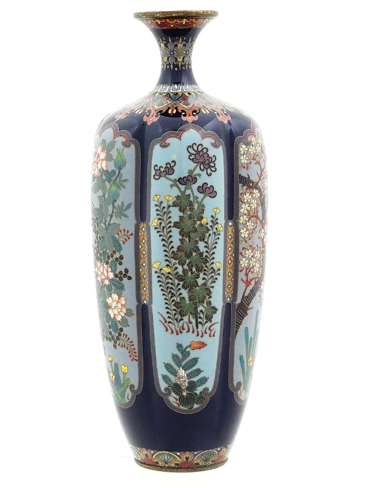 Japonais Vase floral japonais ancien en émail cloisonné à plusieurs panneaux, attribué à OTA en vente