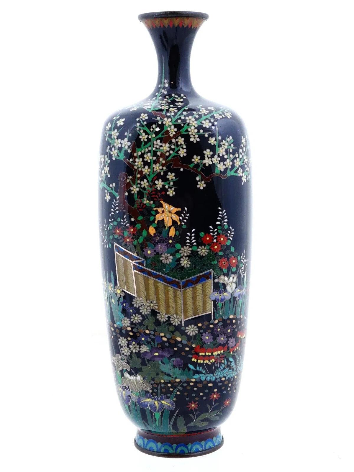 Antico paravento giapponese Meiji con smalto cloisonne e filo d'argento firmato OTA in vendita