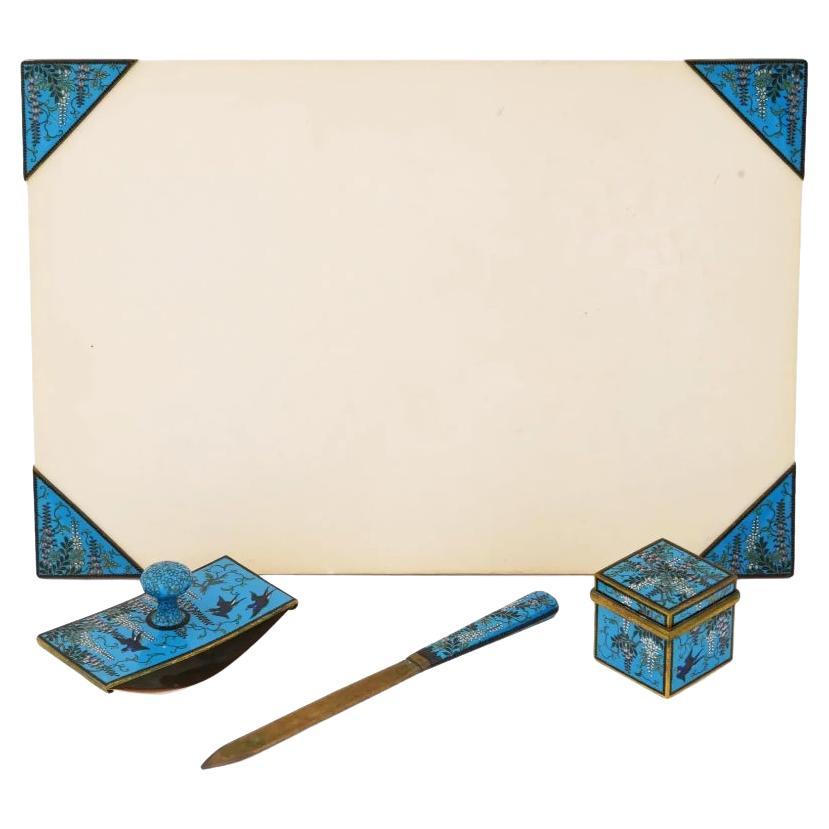 Antike Meiji Japanische Cloisonne Emaille Glyzinie Inaba 4 Pieces Schreibtisch Set im Angebot