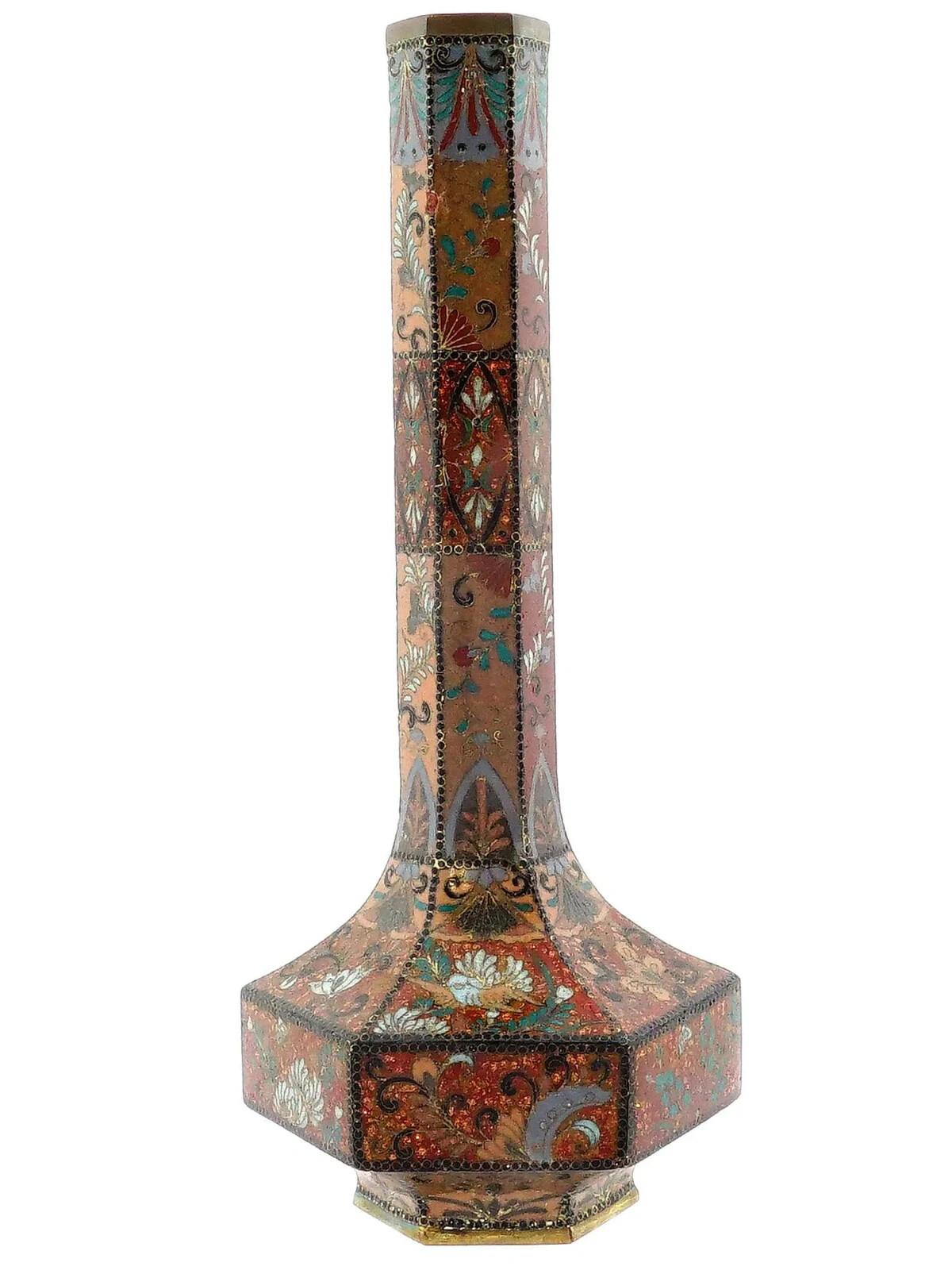 Japonais Vase japonais ancien hexagonal en émail cloisonné et pierre d'or de style Meiji en vente