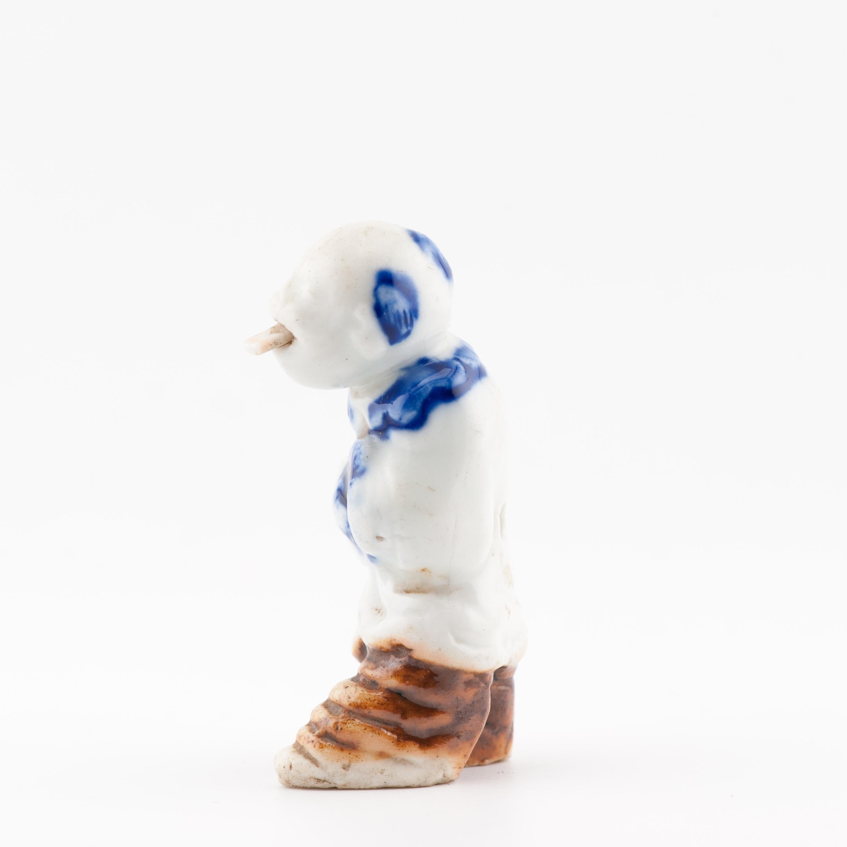 Ancien singe dansant japonais Hirado Netsuke Sanbosa de la période Meiji du 19e siècle en vente 5